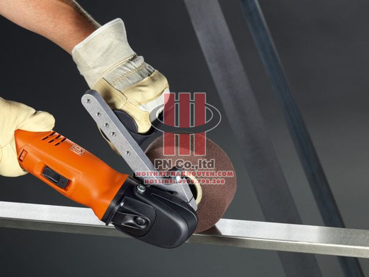 Đánh xước inox Hairline mang lại vẻ đẹp và giá trị cao cho sản phẩm